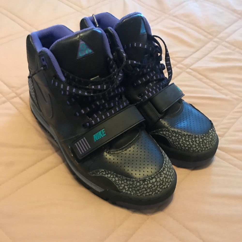 Nike ACG BOOTS